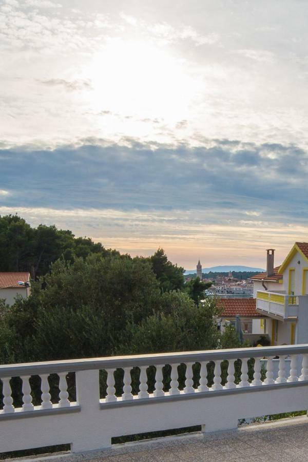 Violet Apartman Banjol Kültér fotó