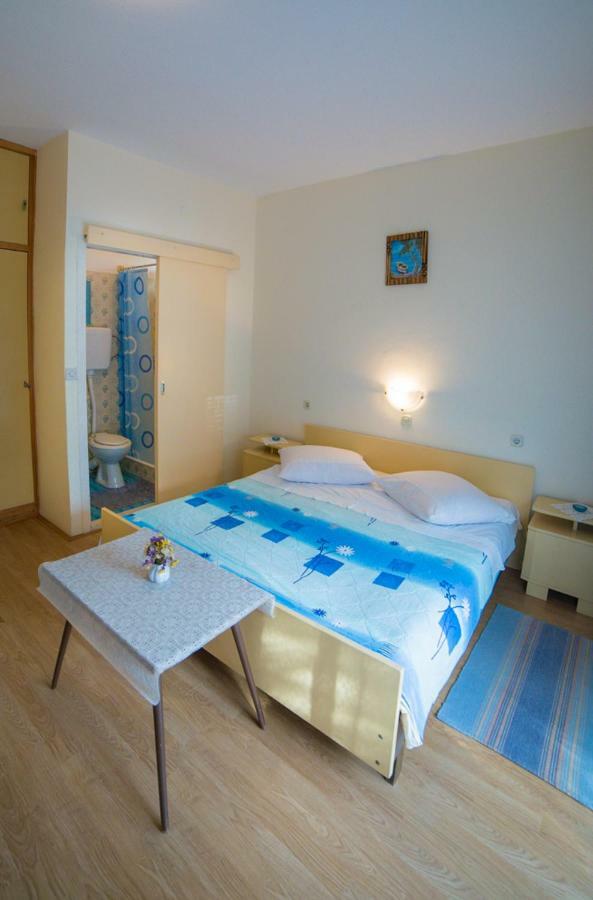 Violet Apartman Banjol Kültér fotó
