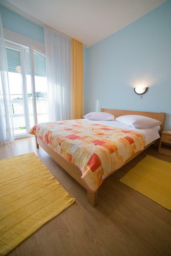 Violet Apartman Banjol Kültér fotó